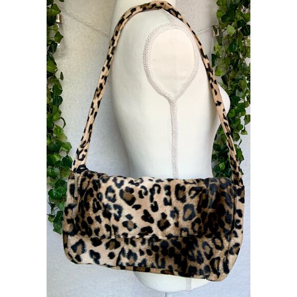 Y2K Cheetah Print Fuzzy Shoulder Purse - Picture 3 of 12